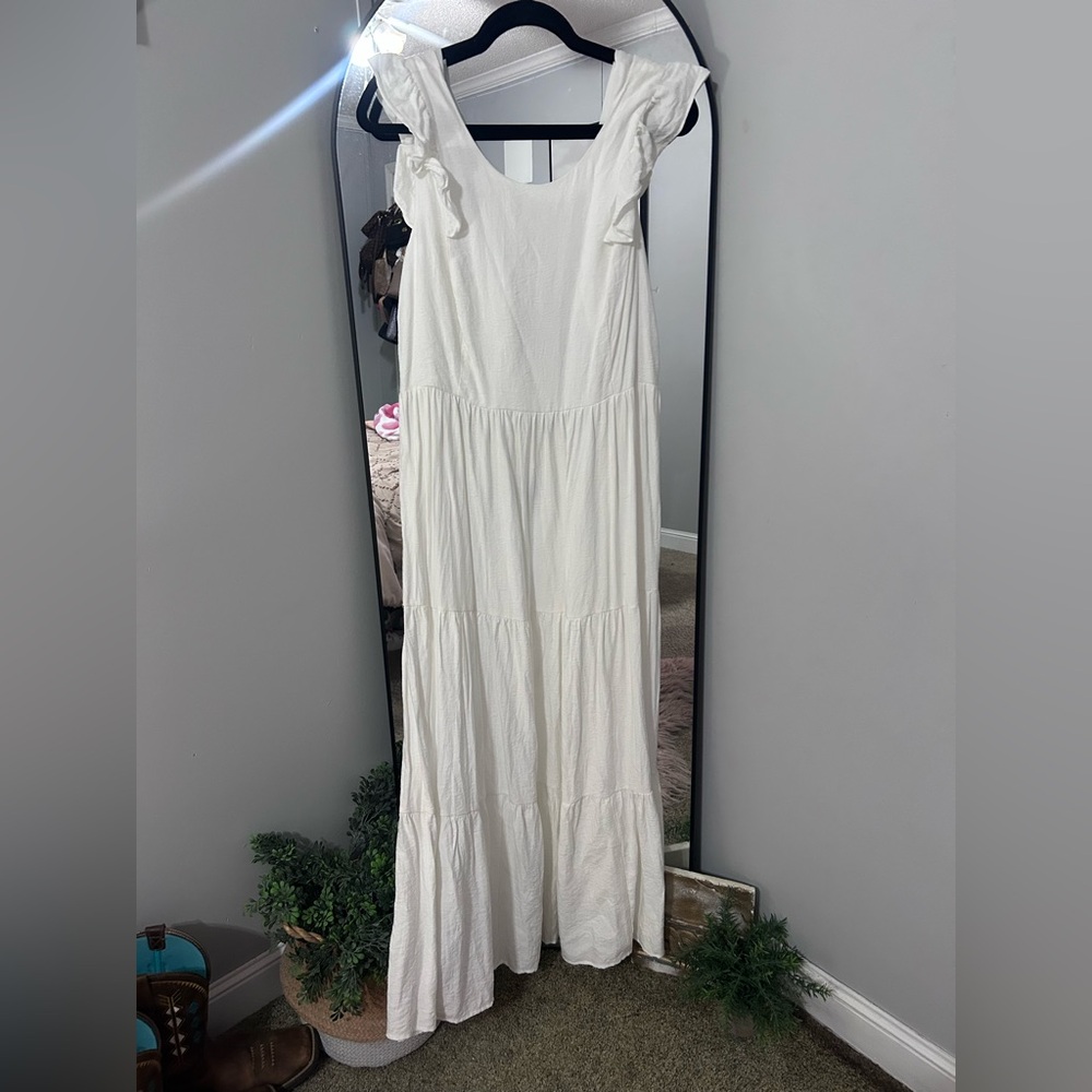 CeCe White Ruffle Sleeve Maxi Dress sz XL